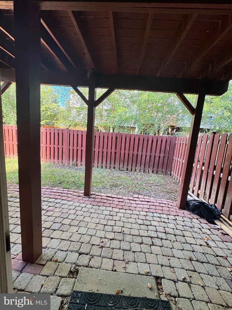 17360 Kildare Ln Property Photo 11
