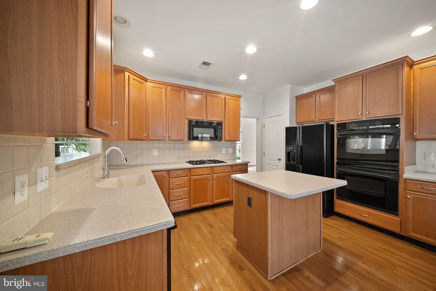15154 Jupiter Hills Ln Property Photo 15
