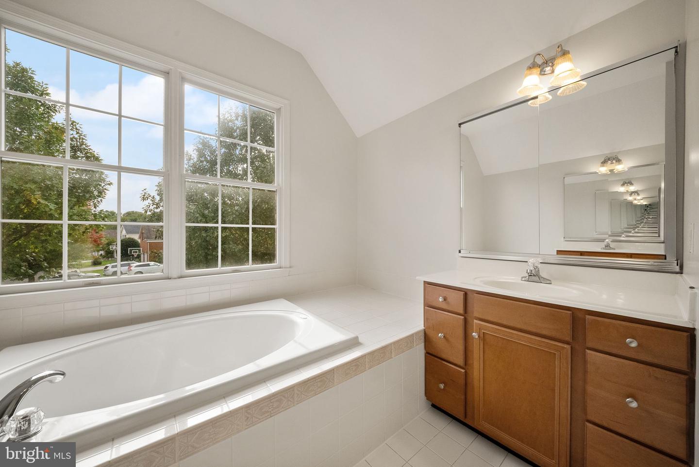 15154 Jupiter Hills Ln Property Photo 37
