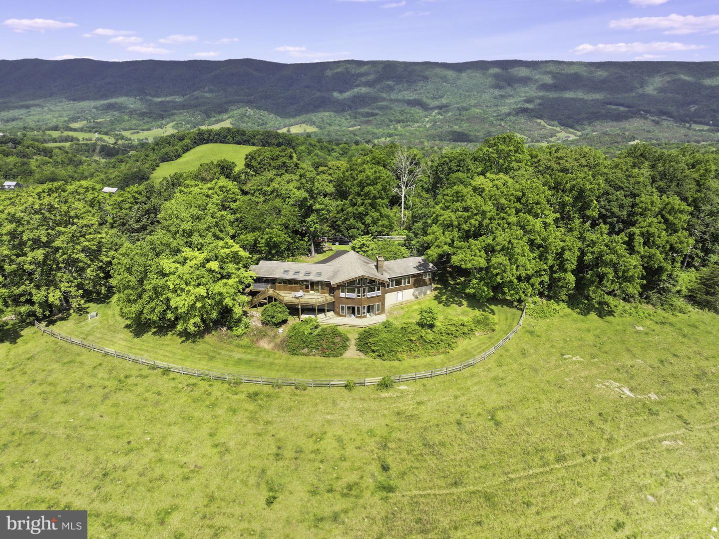 742 HIGH ROCK RD Property Photo 1