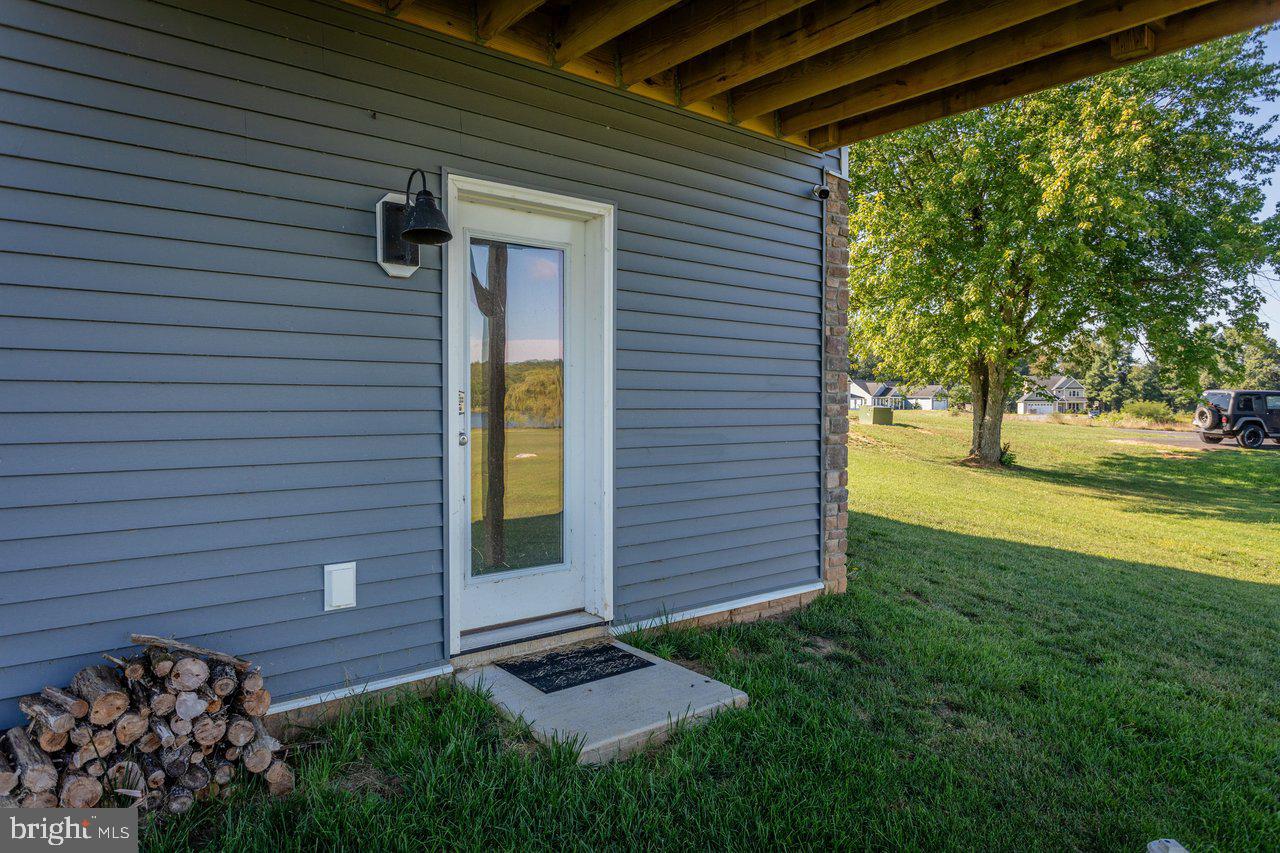 115 Waterfront Dr. Property Photo 39