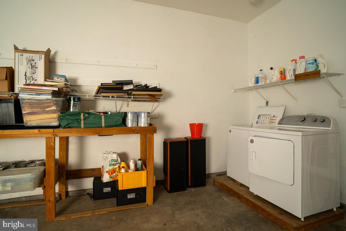 190 Ridgemore Dr Property Photo 32