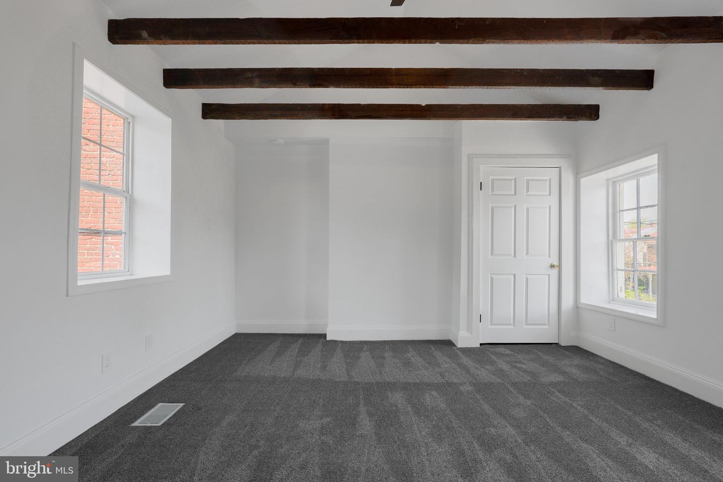 600 N 21st St Property Photo 20