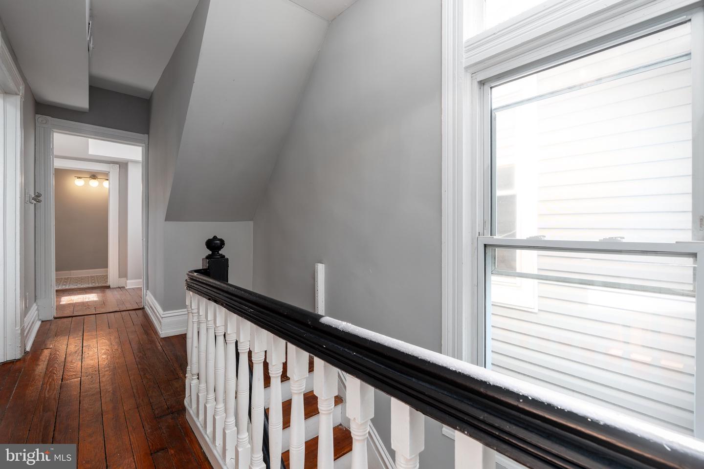 1906 W Main St Property Photo 30
