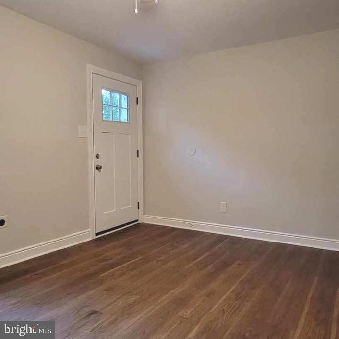 4115 Leake Ave Property Photo 4