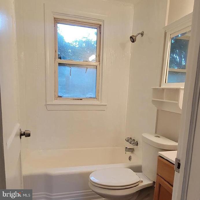 4115 Leake Ave Property Photo 7