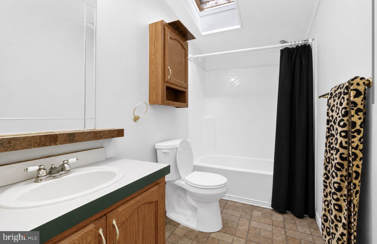 1298 Walnut Shell Dr Property Photo 9