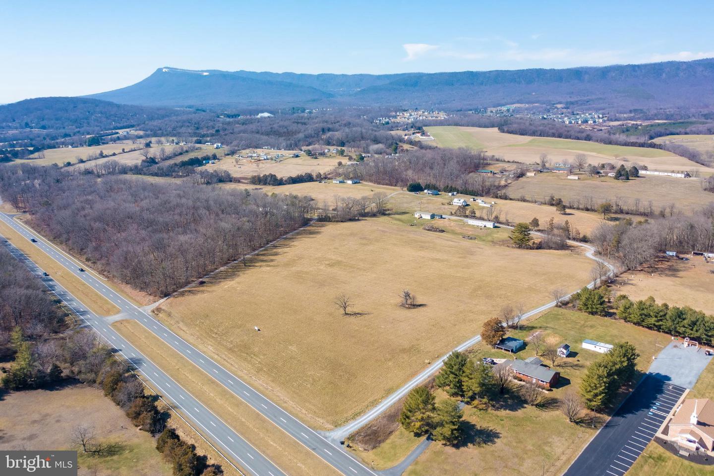 Spotswood Trl Property Photo 1