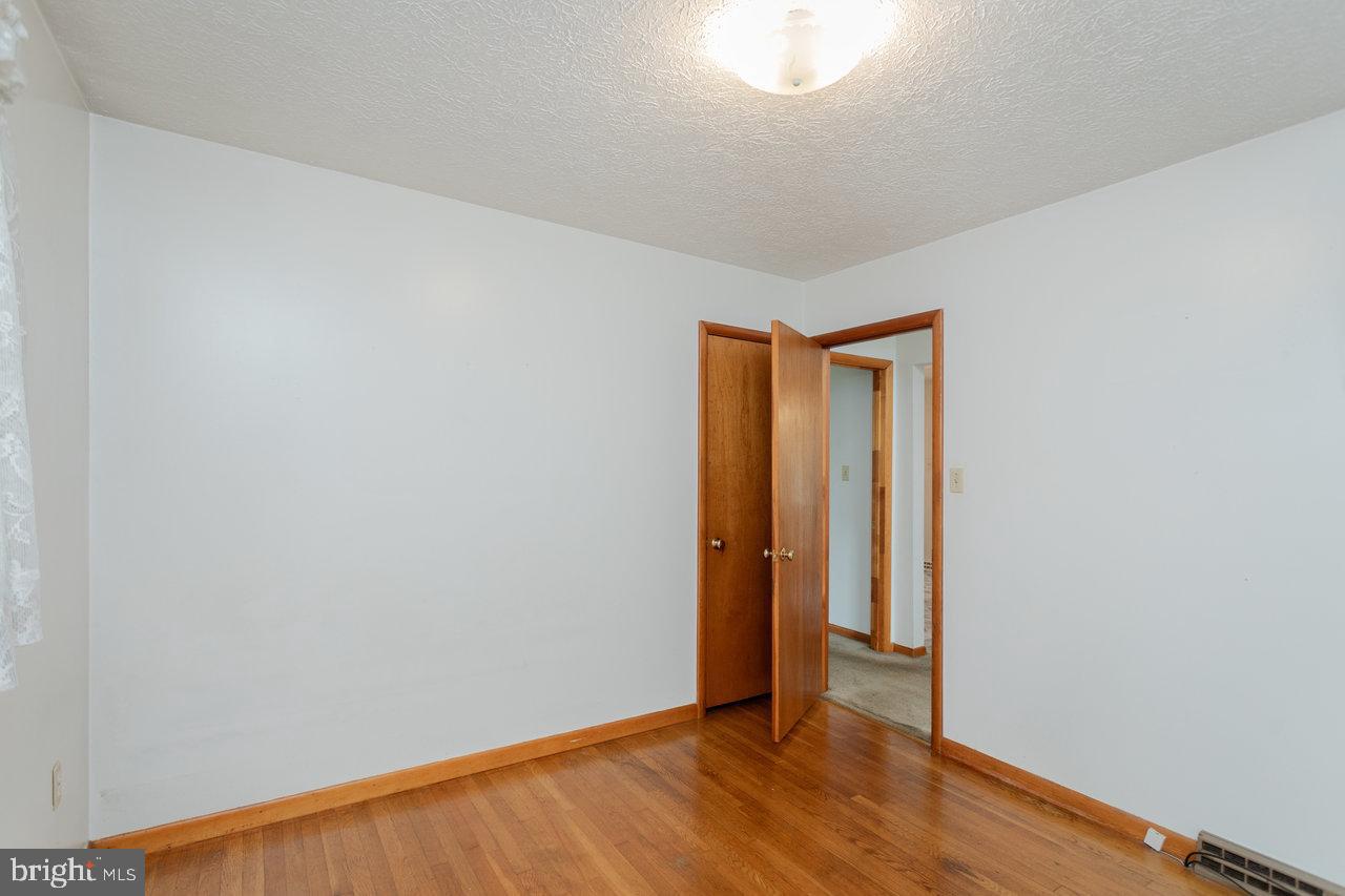 300 Holly Ave Property Photo 20