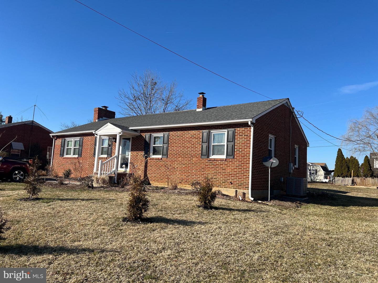 163 3rd St Property Photo