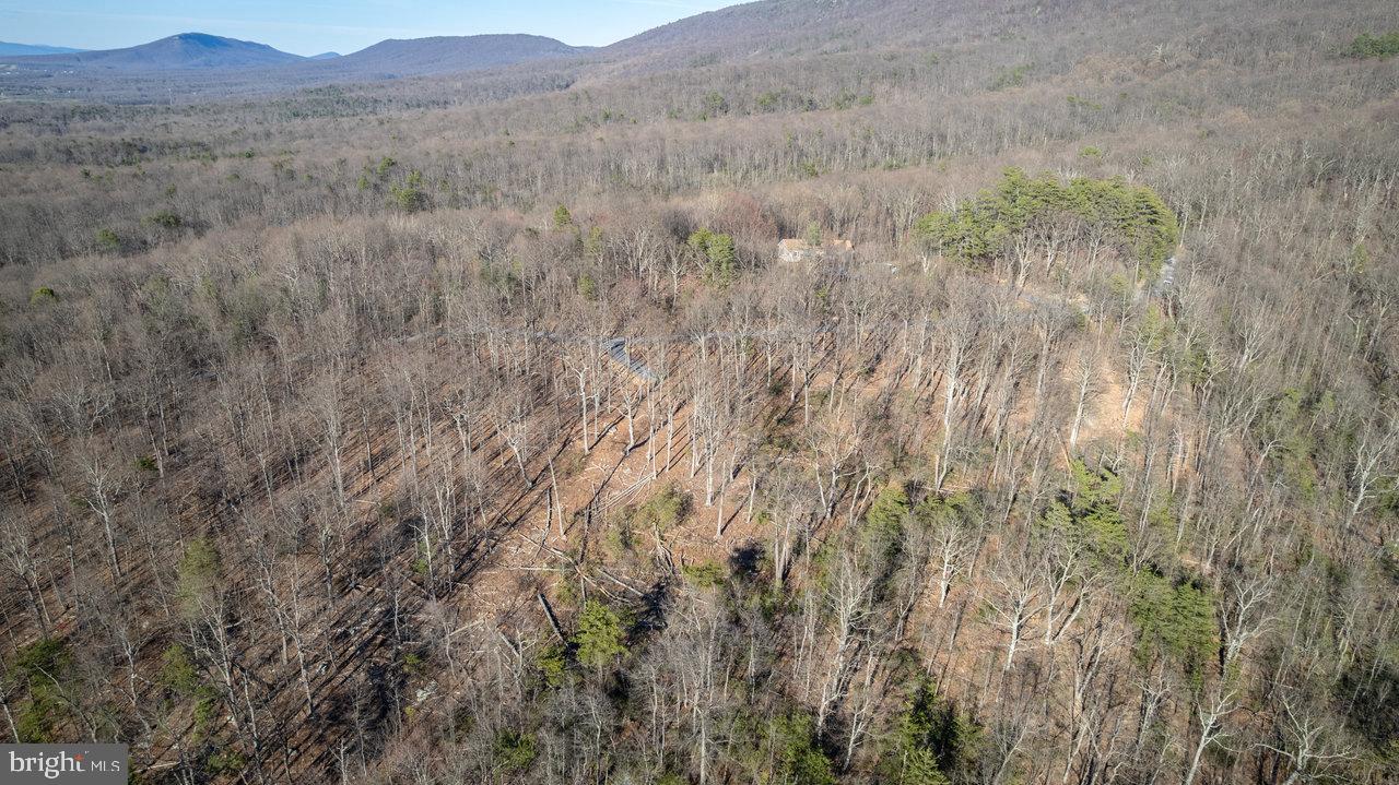 Sundance Mountain Rd Property Photo 16