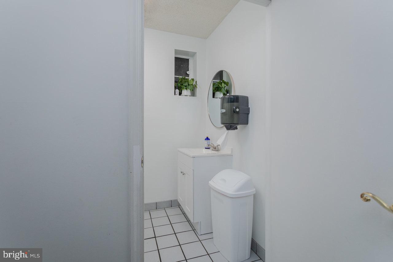 406 W West Spotswood Trl Property Photo 9