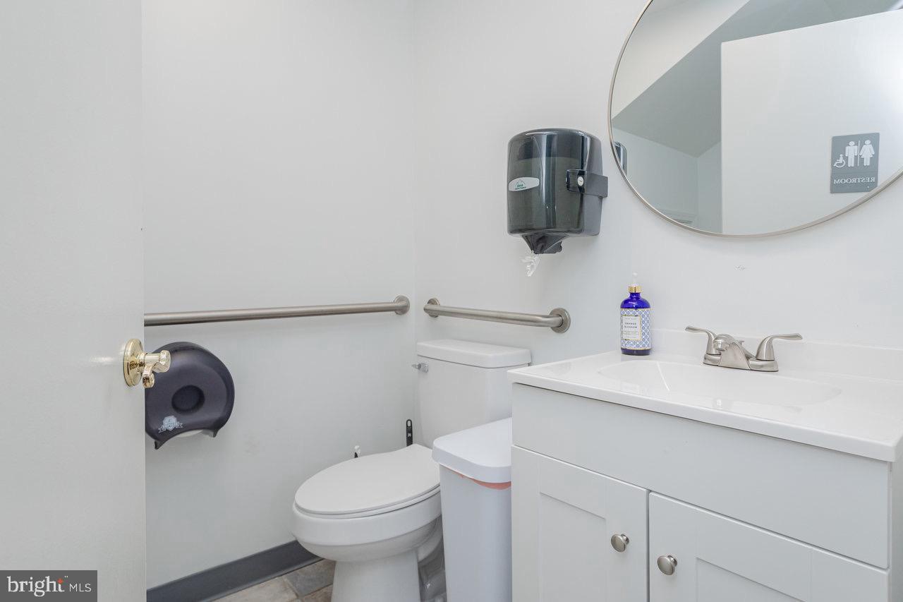 406 W West Spotswood Trl Property Photo 11