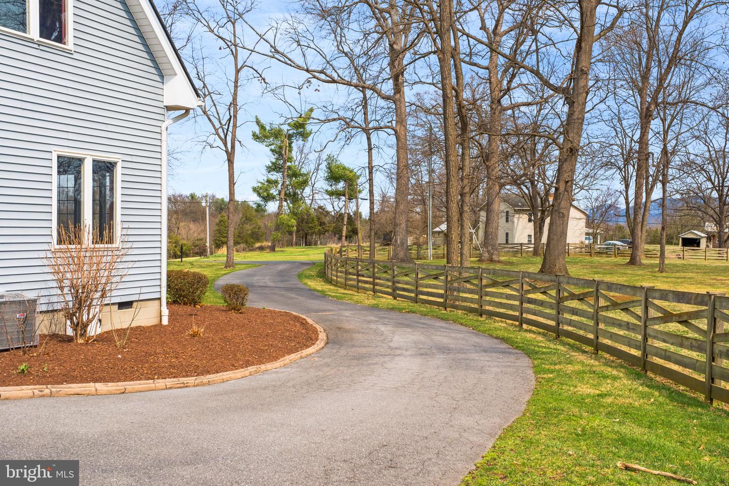 5640 Scotts Ford Rd Property Photo 15