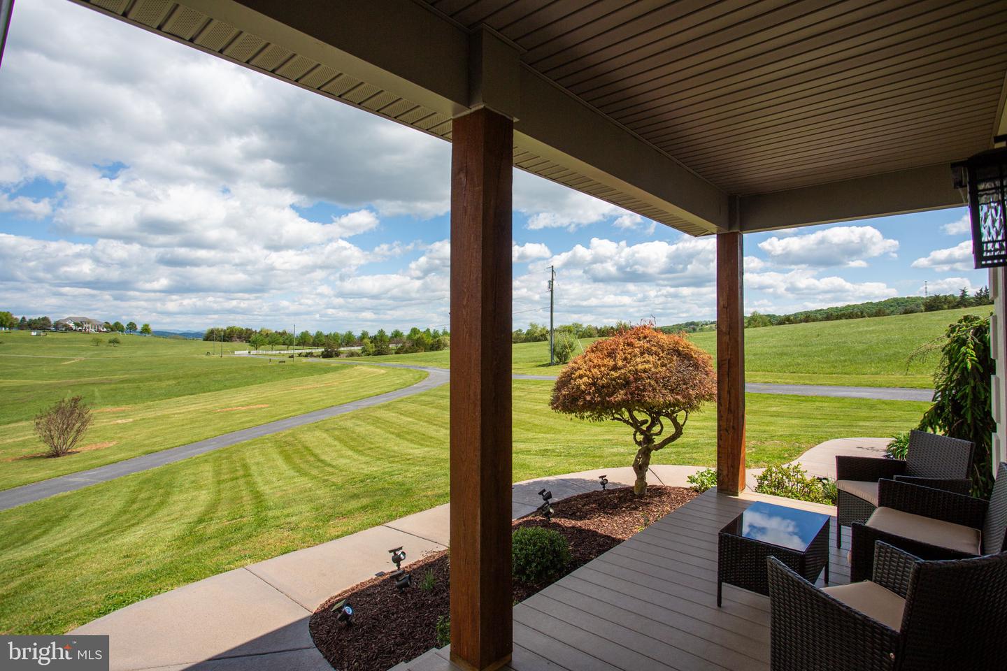 10005 Bonny Brae Ln Property Photo 6
