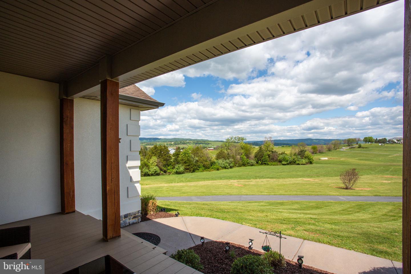 10005 Bonny Brae Ln Property Photo 7