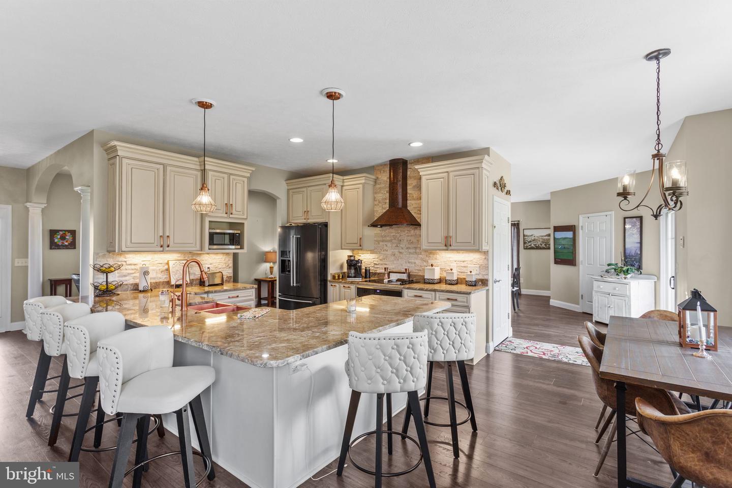 10005 Bonny Brae Ln Property Photo 12