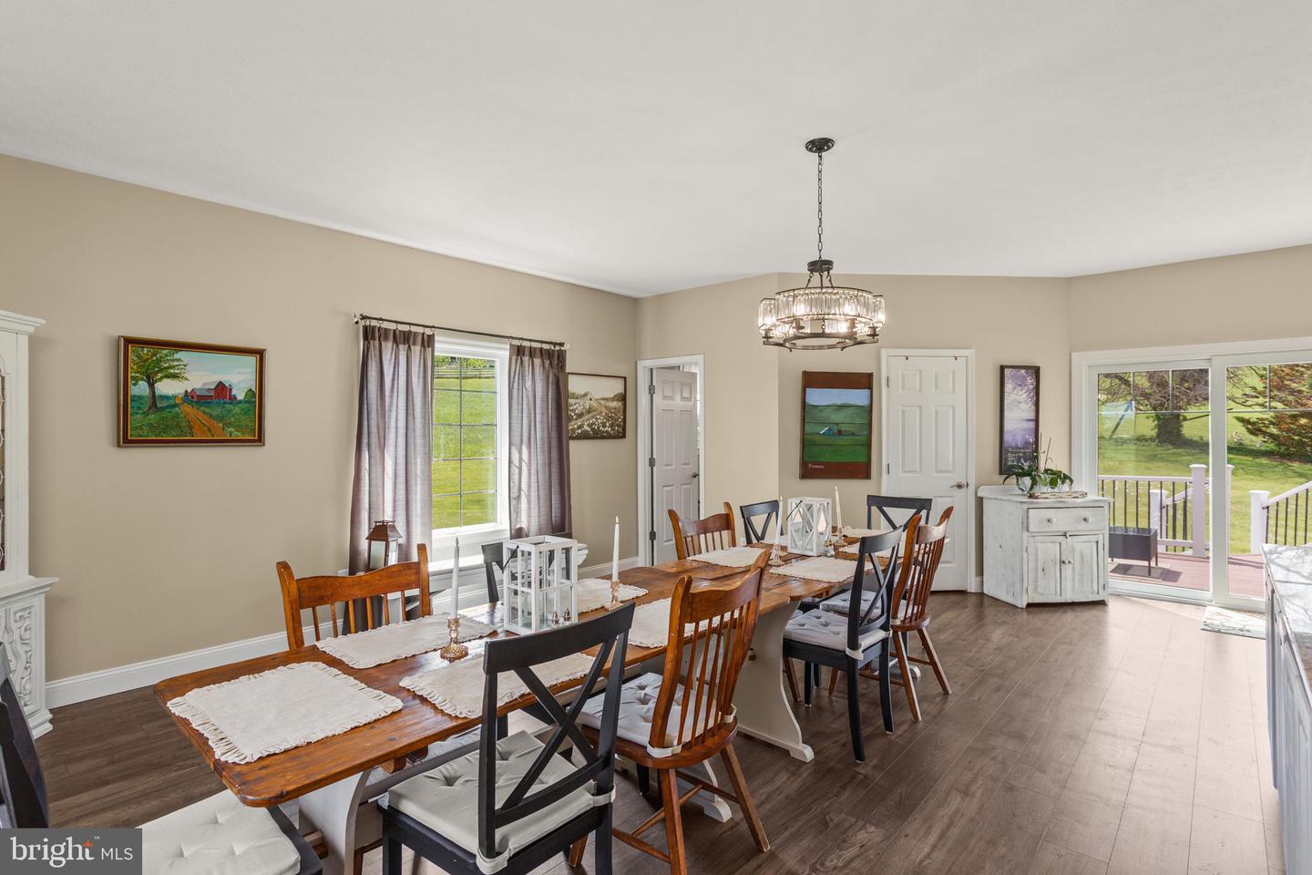 10005 Bonny Brae Ln Property Photo 27