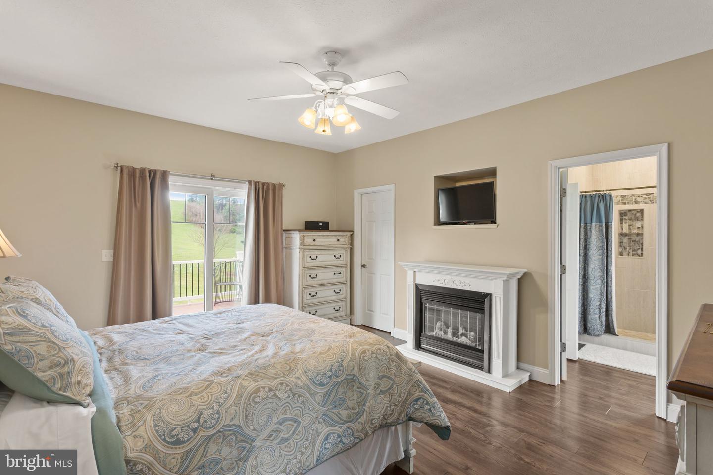 10005 Bonny Brae Ln Property Photo 30