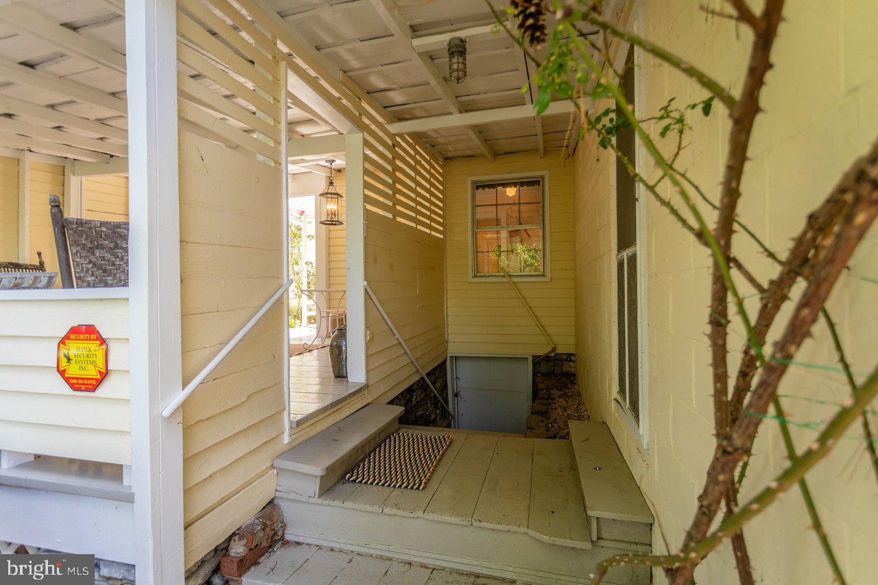 222 N Main St Property Photo 4