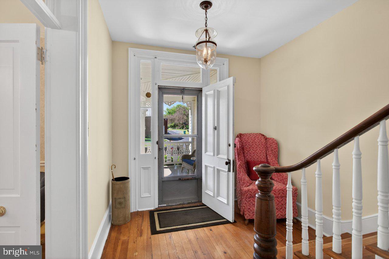 222 N Main St Property Photo 19