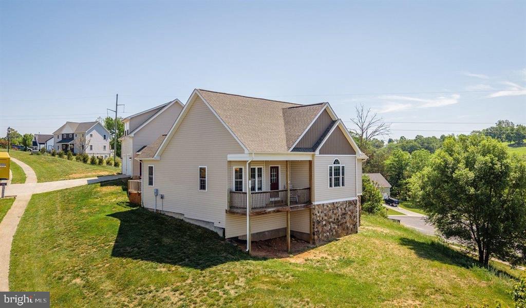 351 Rayann Ln Property Photo 1