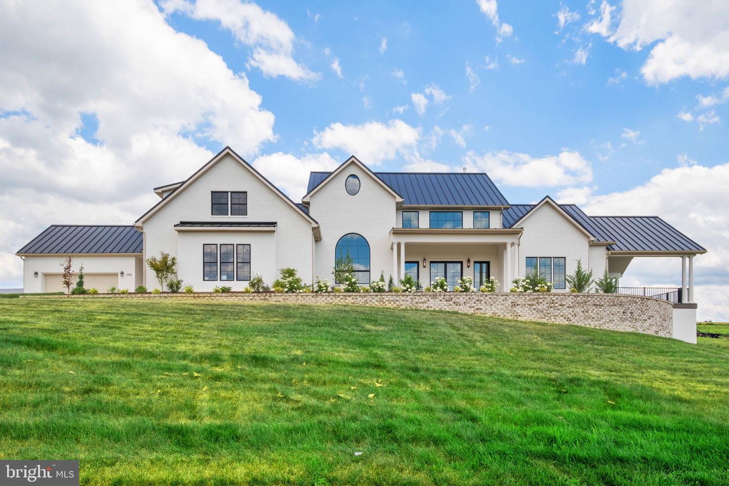 3961 OAK RIDGE RD