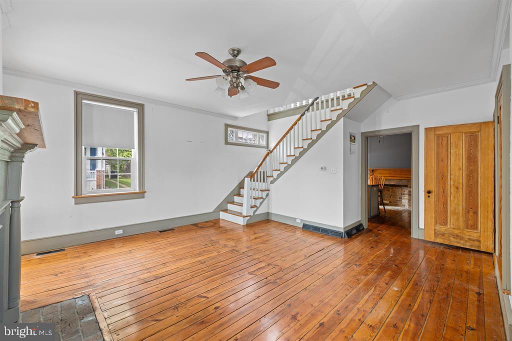 242 S South Main St Property Photo 16