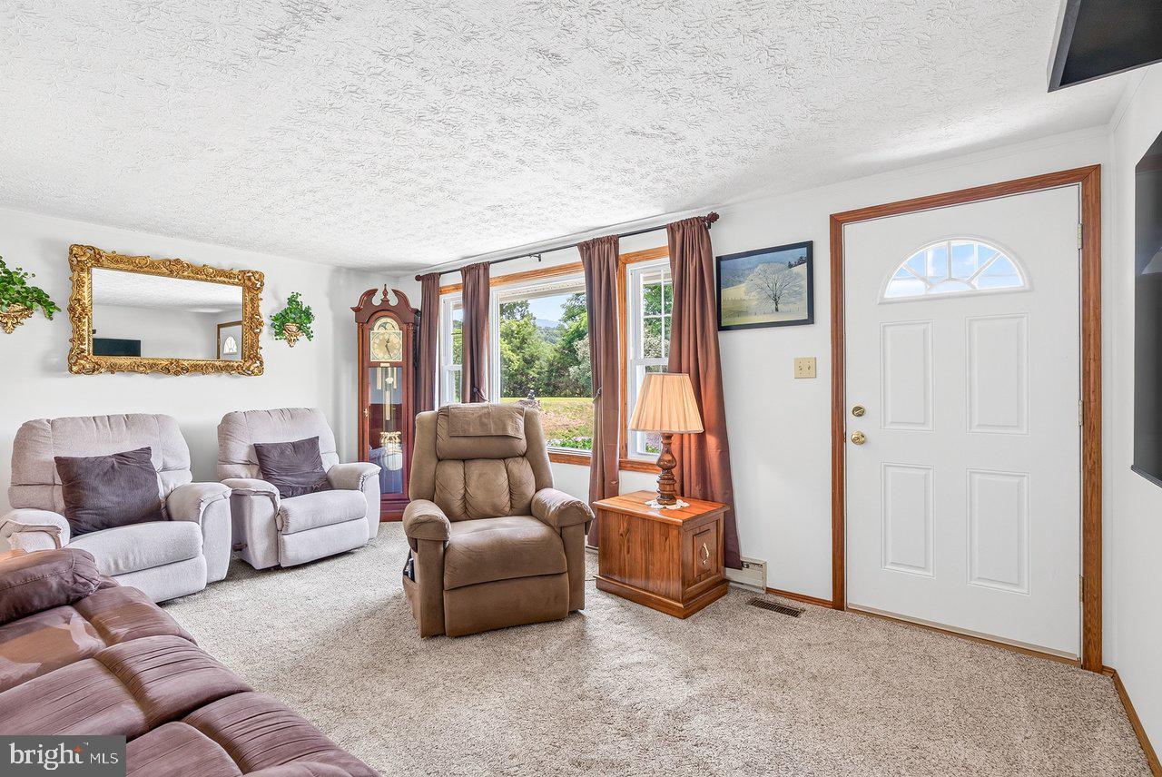 2627 Minie Ball Ln Property Photo 5