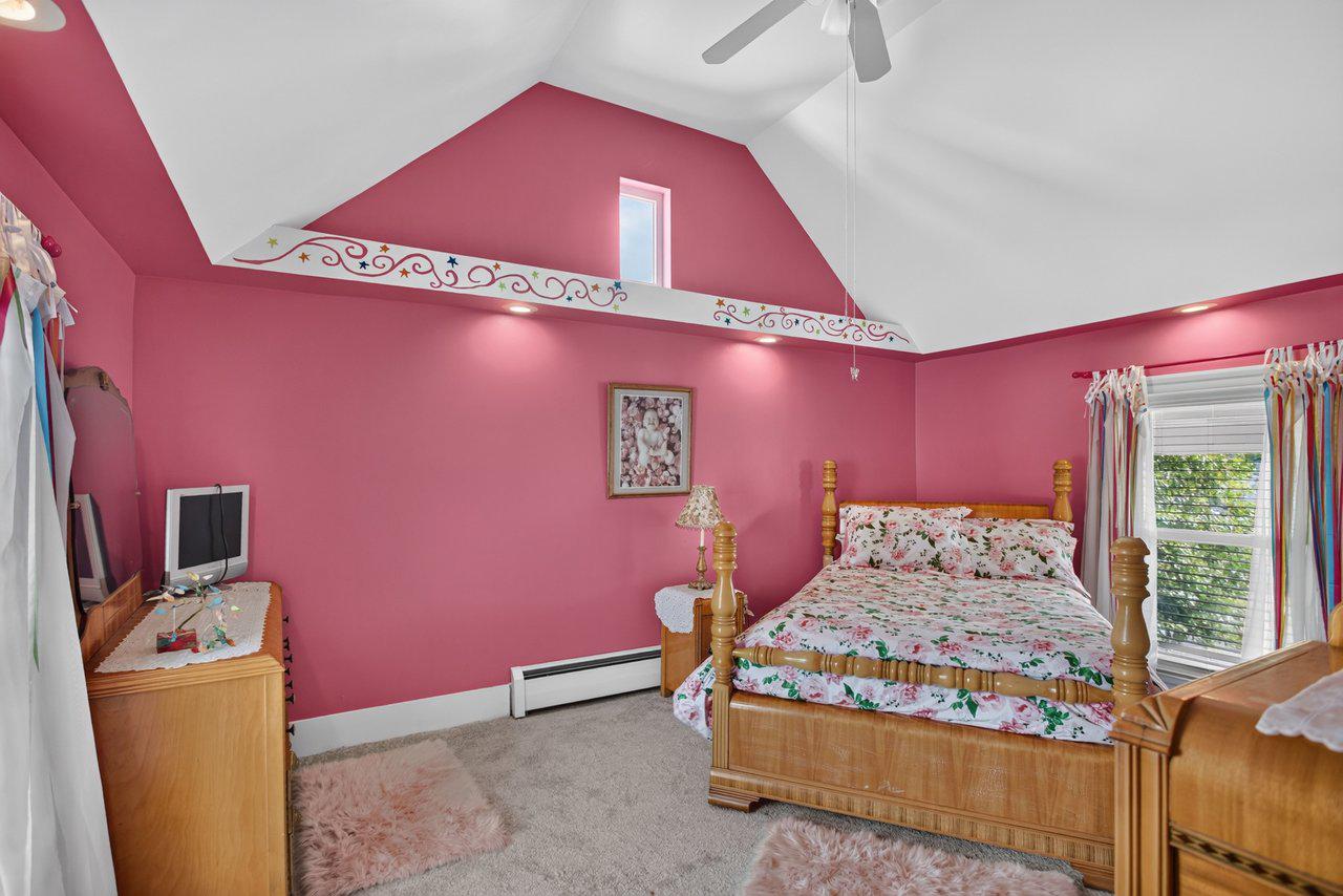 125 Mason St Property Photo 31