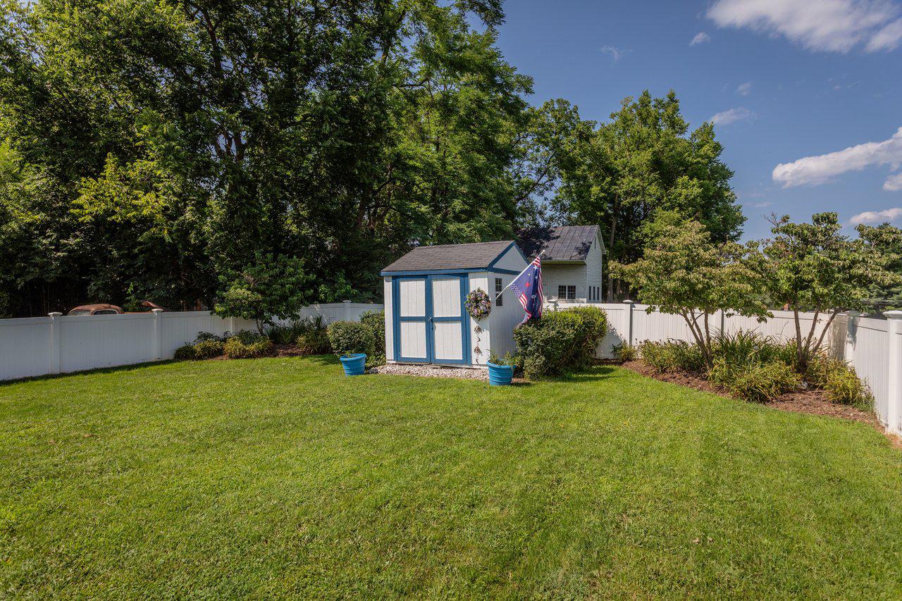 125 Mason St Property Photo 55