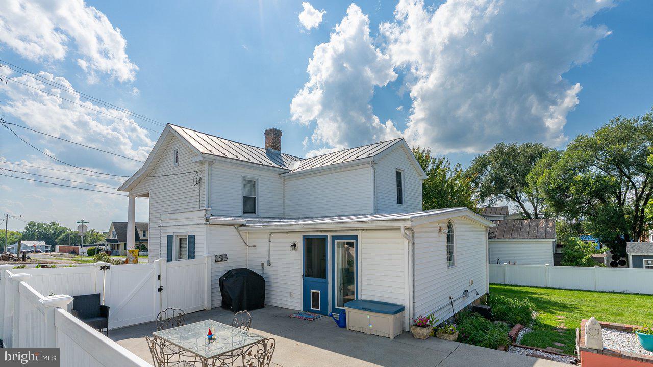 125 Mason St Property Photo 65