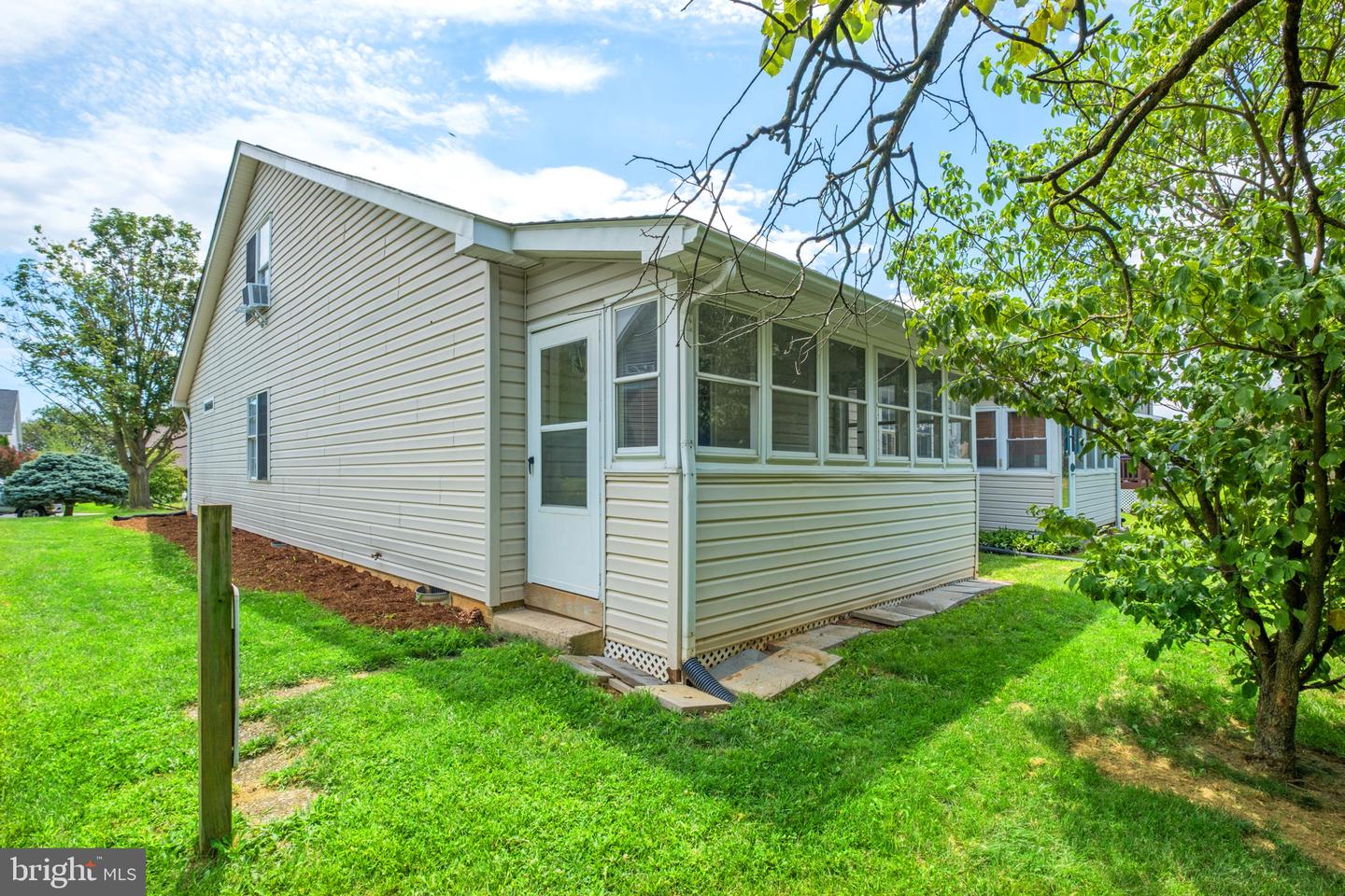 3437 Dawn Dr Property Photo 4