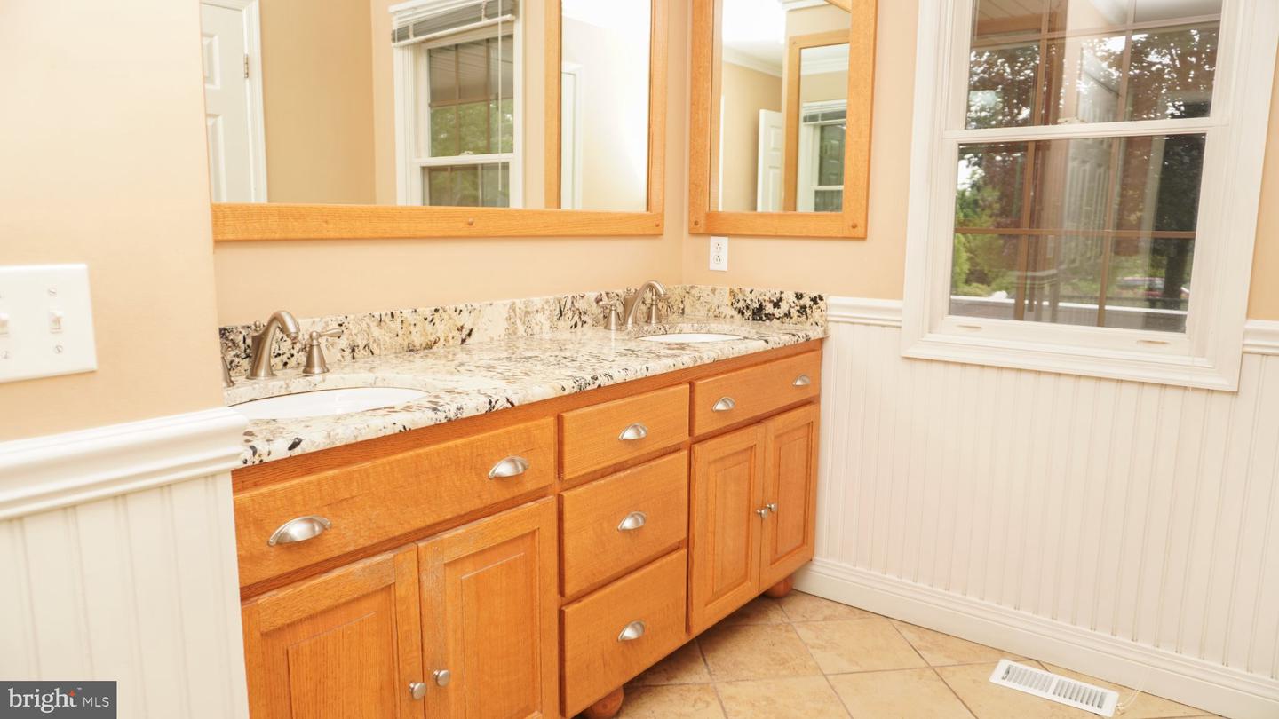 3175 Lanier Ln Property Photo 24