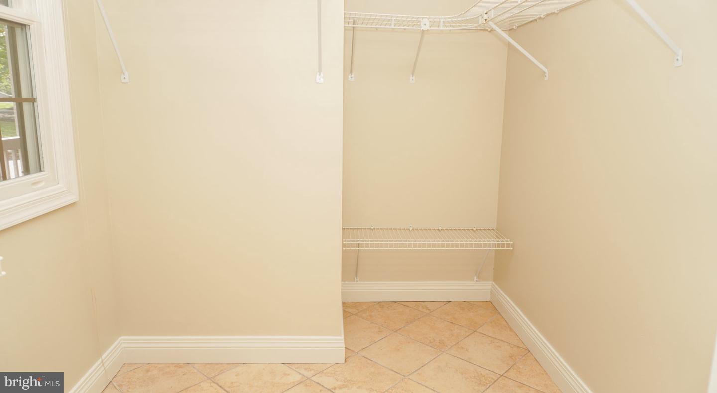 3175 Lanier Ln Property Photo 28