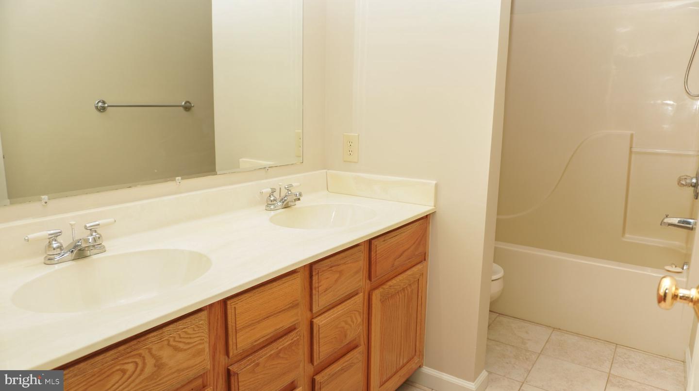 3175 Lanier Ln Property Photo 41
