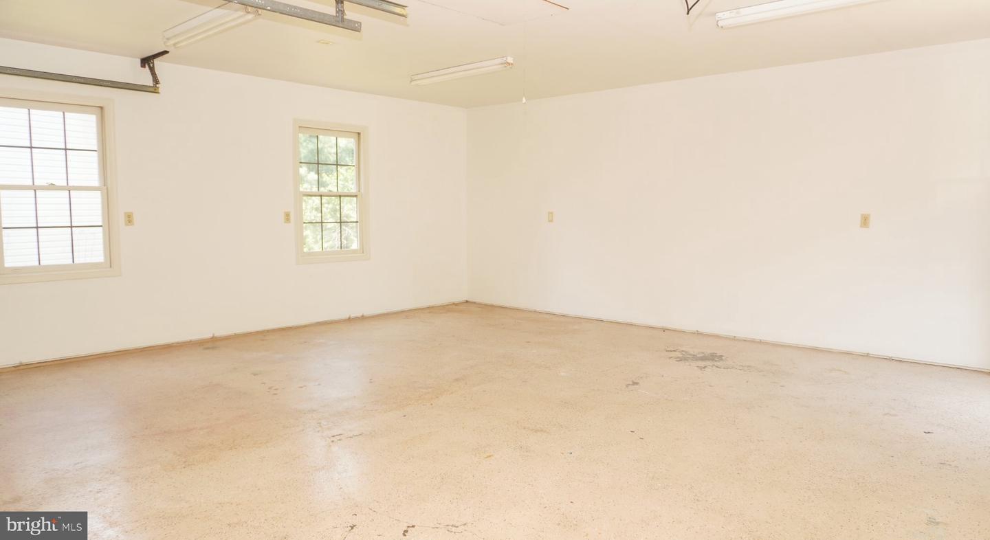 3175 Lanier Ln Property Photo 52