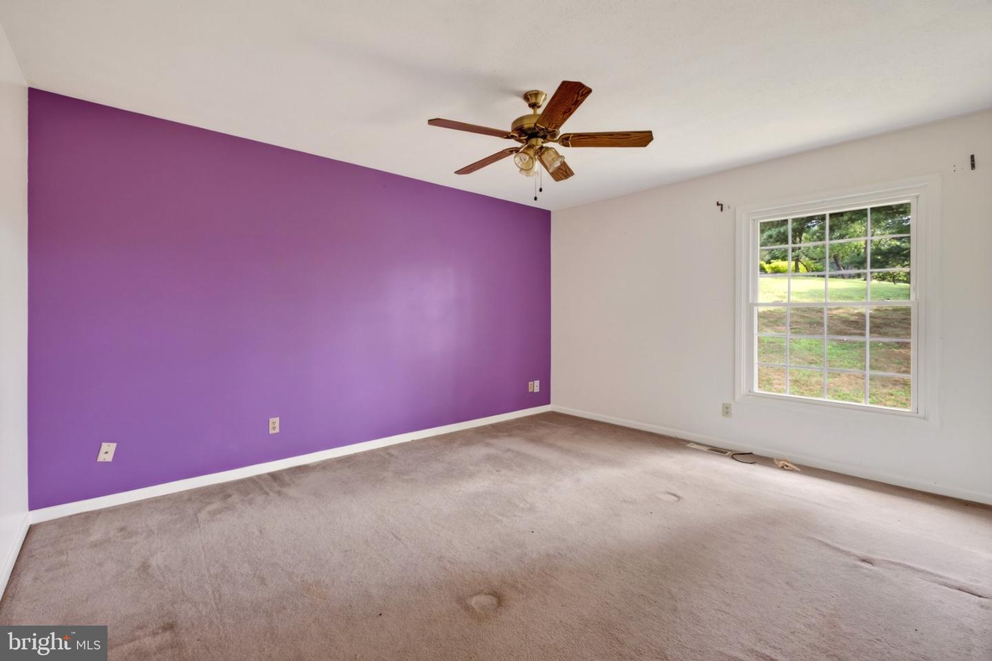 106 Hillside Ave Property Photo 9