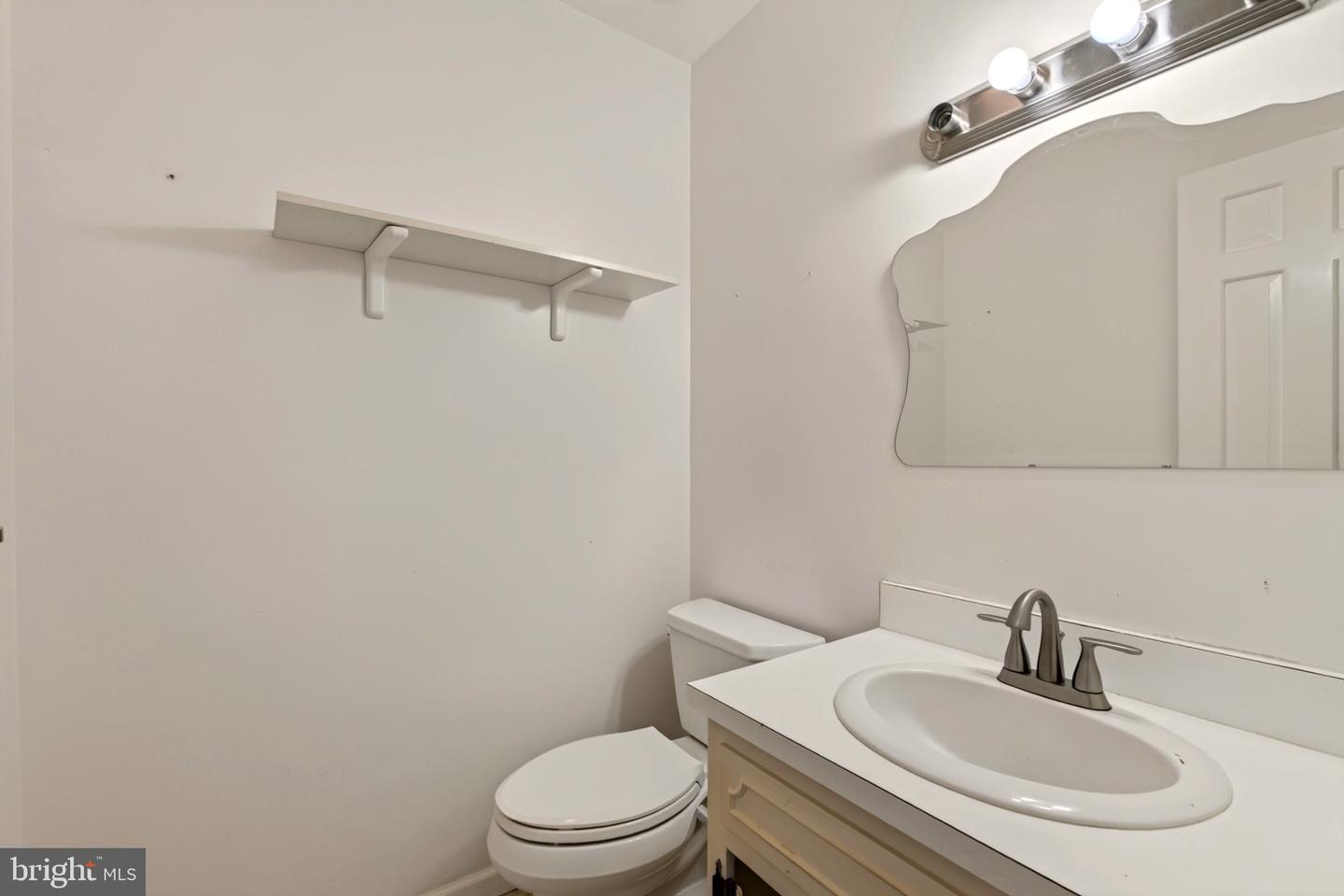 106 Hillside Ave Property Photo 10