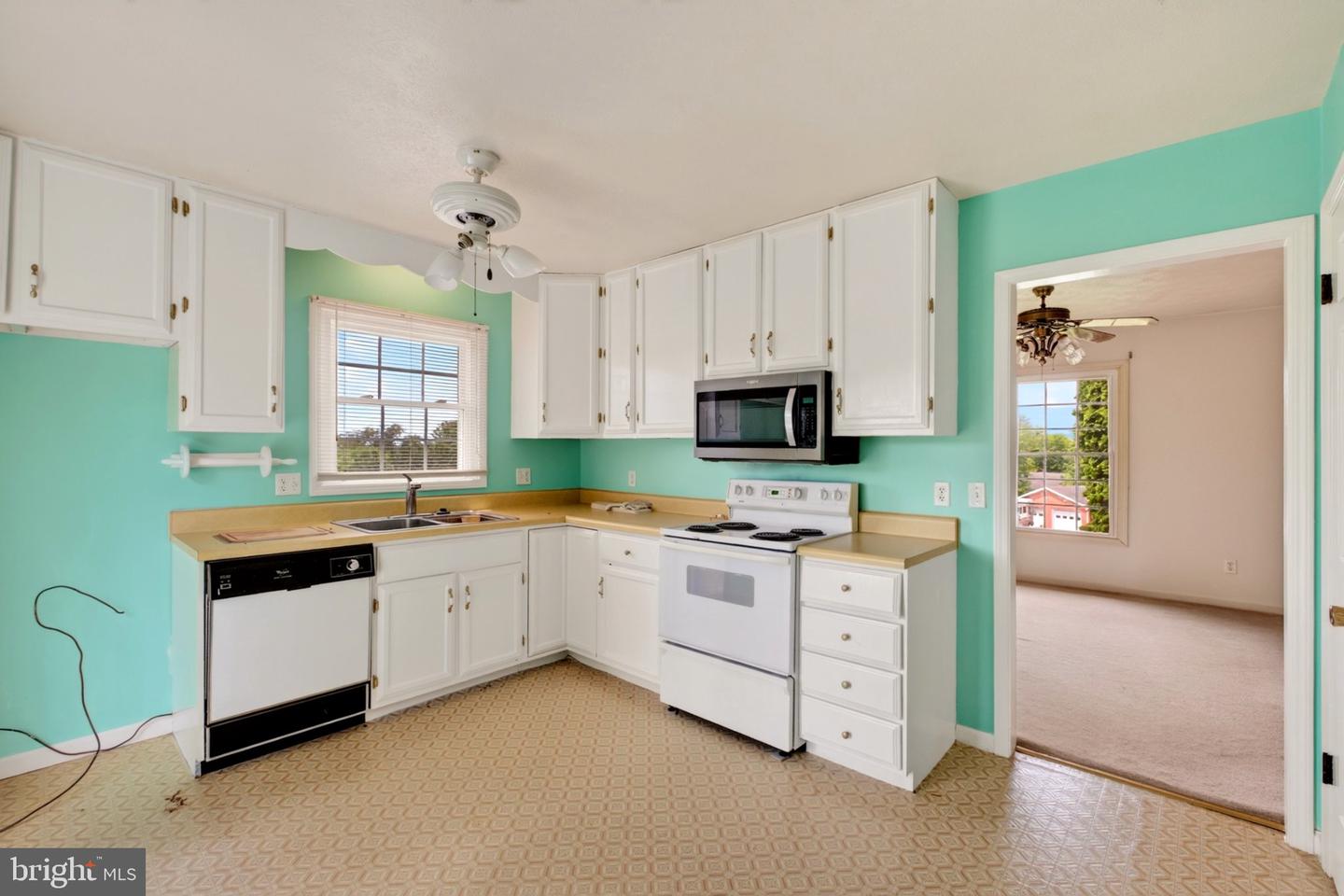 106 Hillside Ave Property Photo 13
