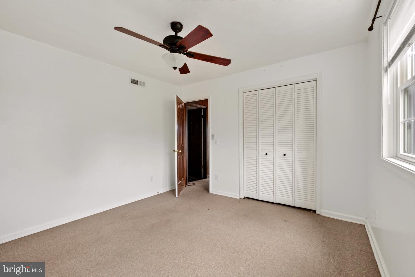 106 Hillside Ave Property Photo 21
