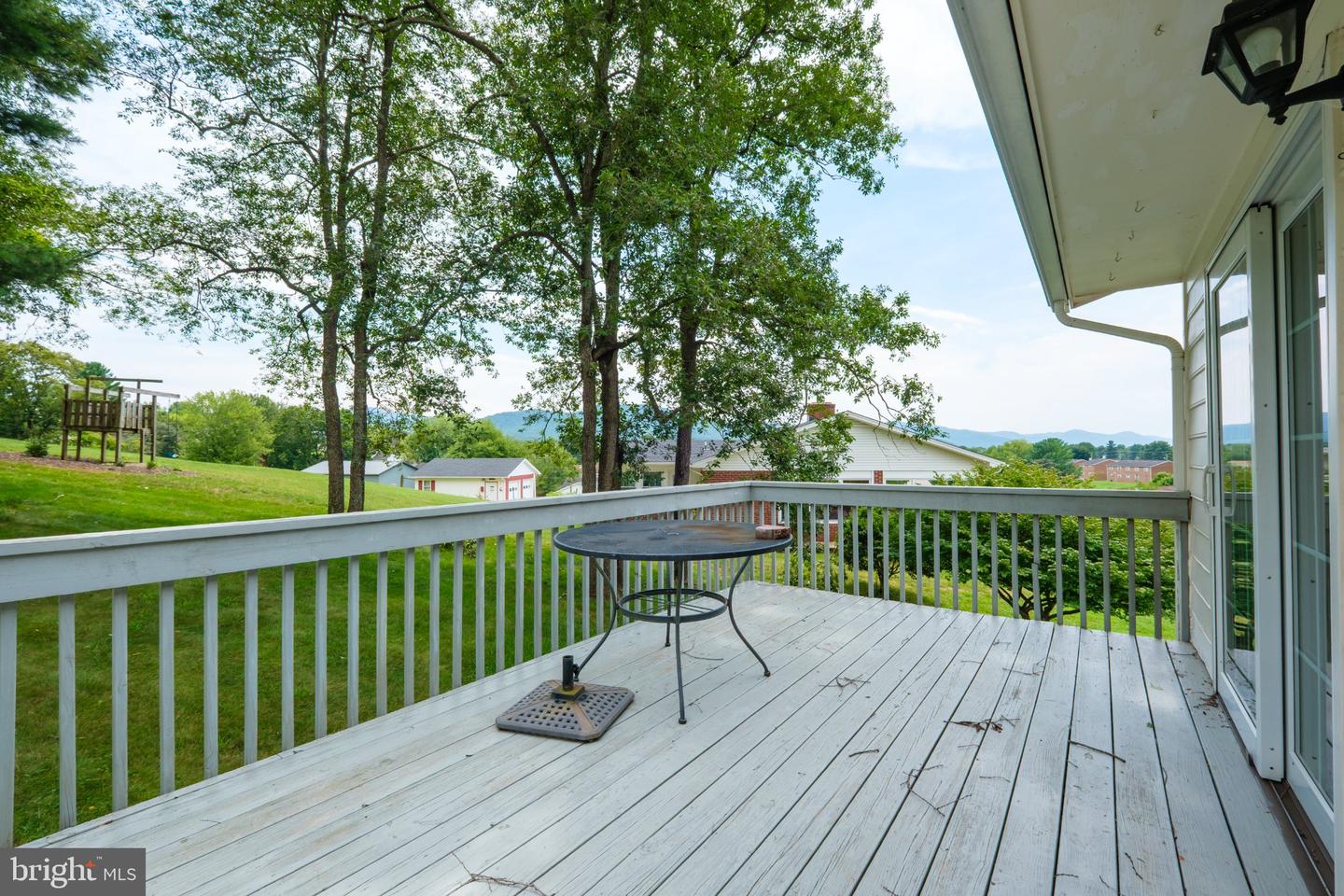 106 Hillside Ave Property Photo 29