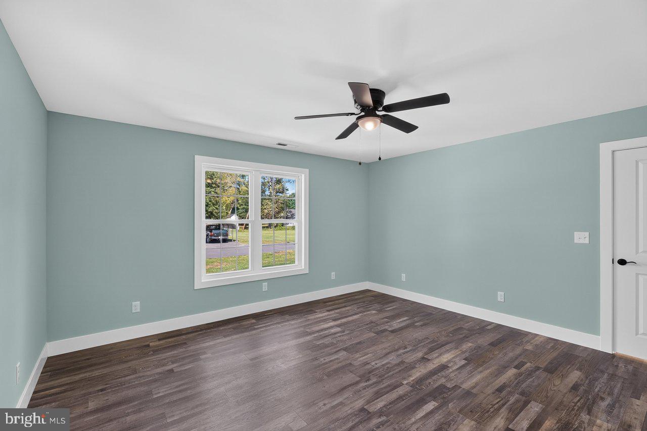 101 8th St Property Photo 26
