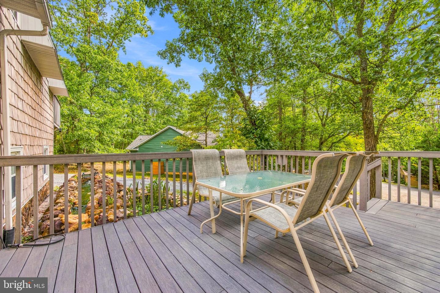 134 Page Ct Property Photo 5