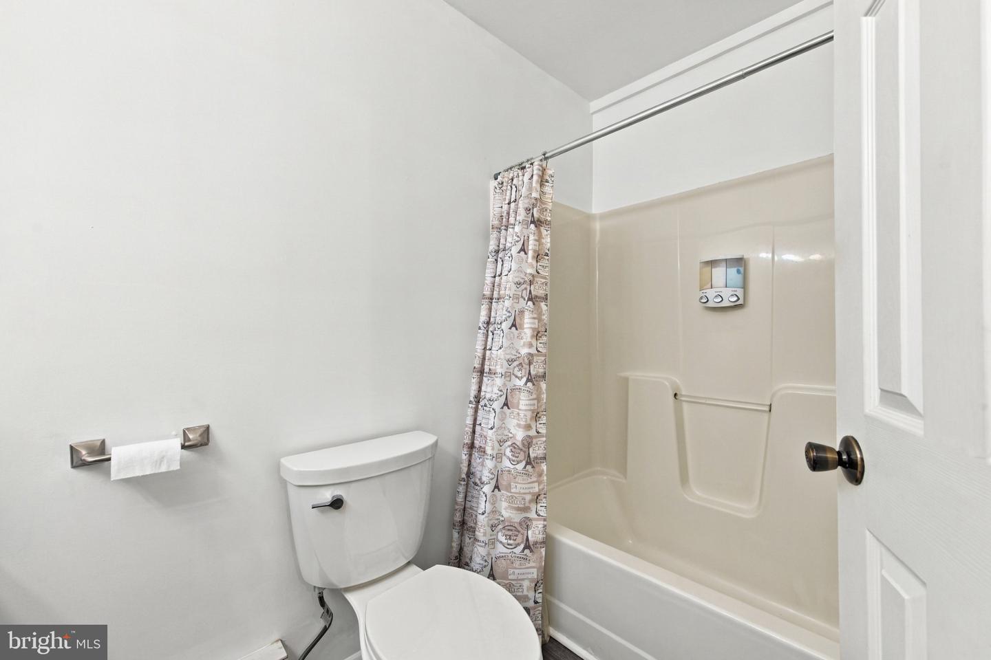 134 Page Ct Property Photo 27