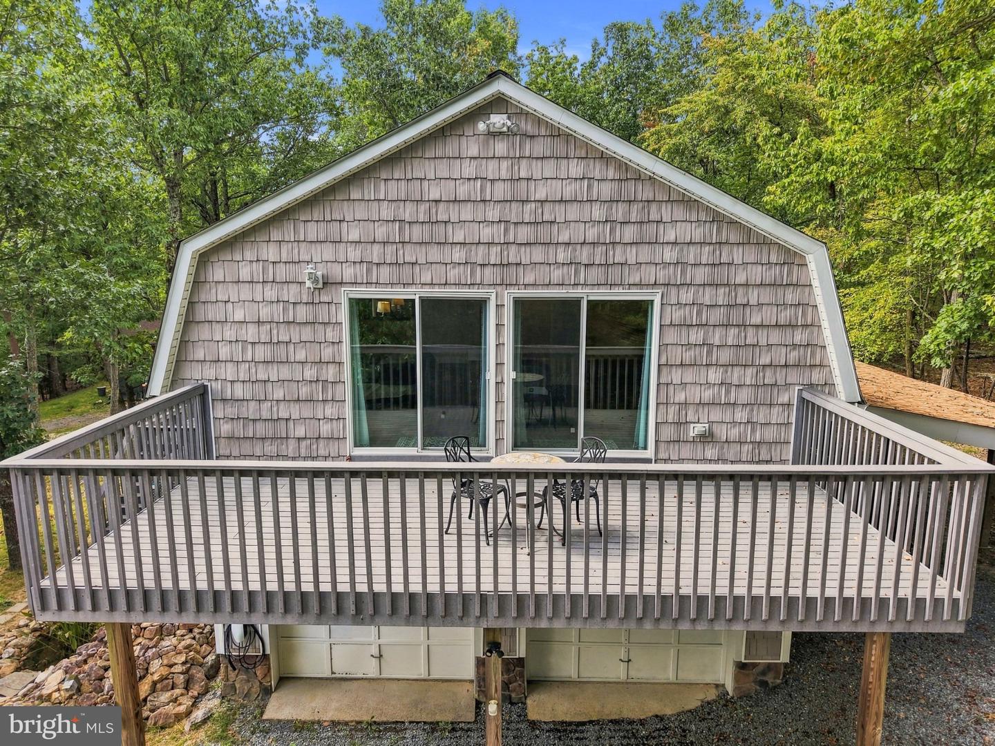 134 Page Ct Property Photo 34