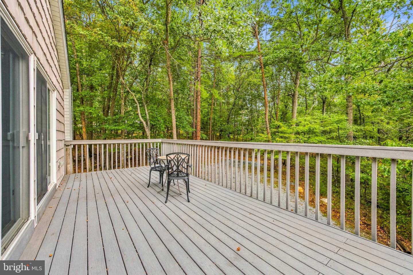 134 Page Ct Property Photo 35