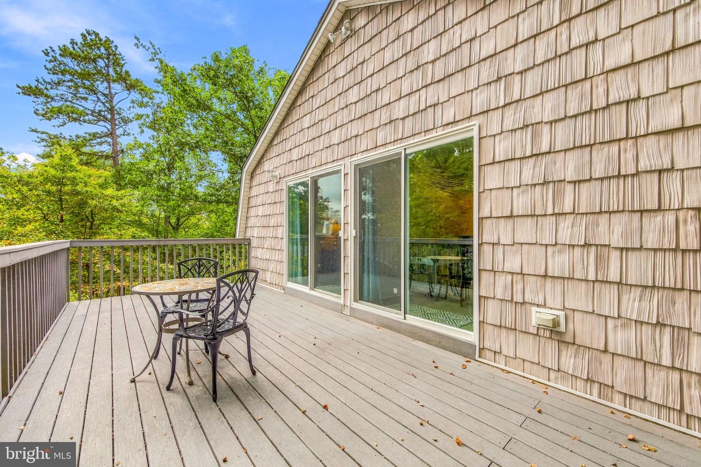 134 Page Ct Property Photo 37