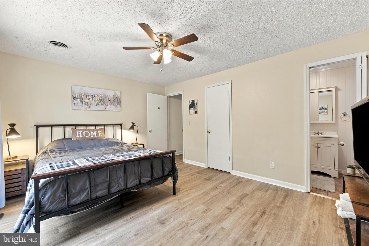 134 Page Ct Property Photo 42