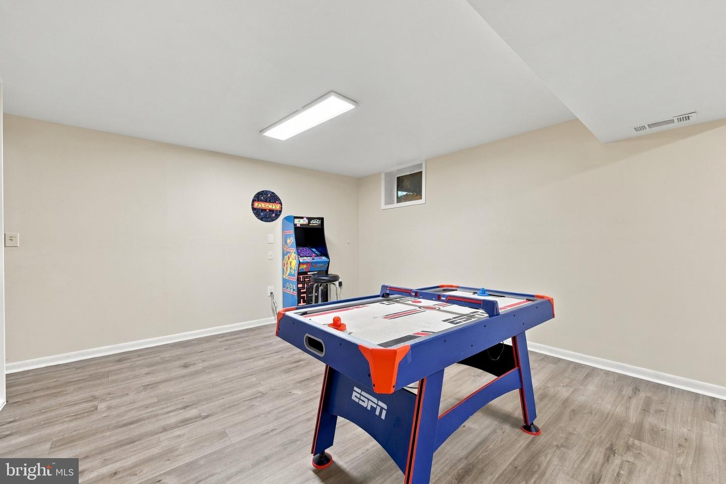 134 Page Ct Property Photo 55